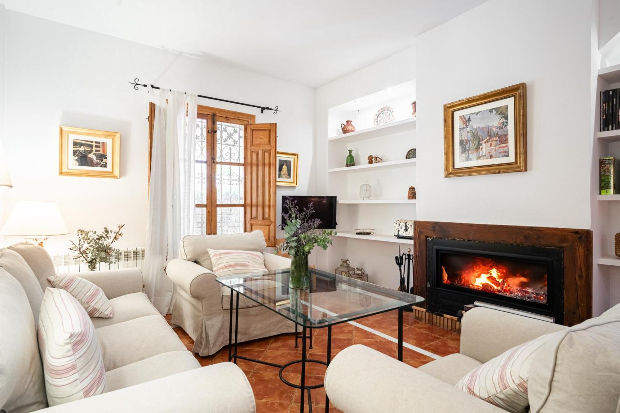 Buenos Dias Con Piscina, Barbaco Y Chimenea Villa