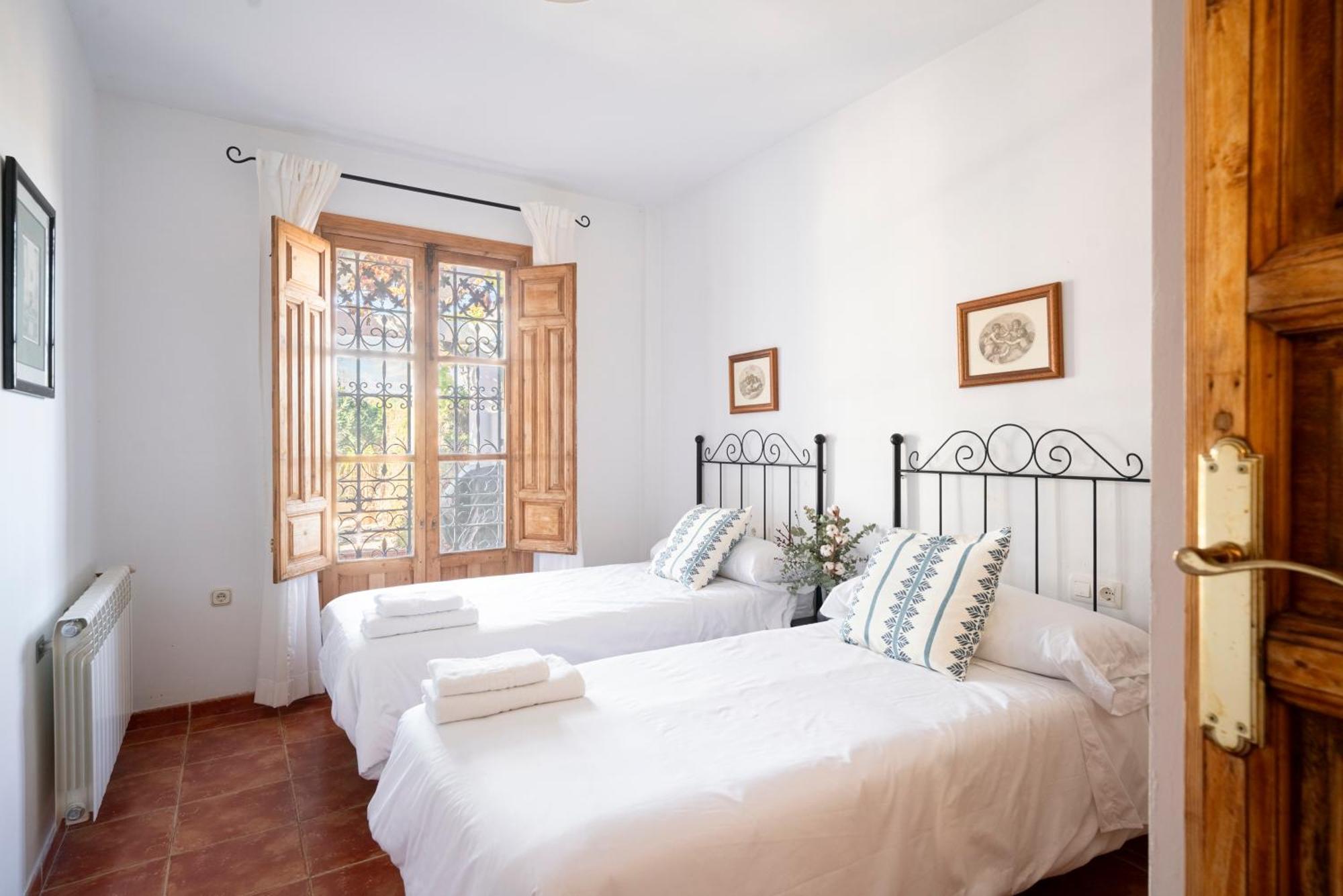 Buenos Dias Con Piscina, Barbaco Y Chimenea Villa Padul