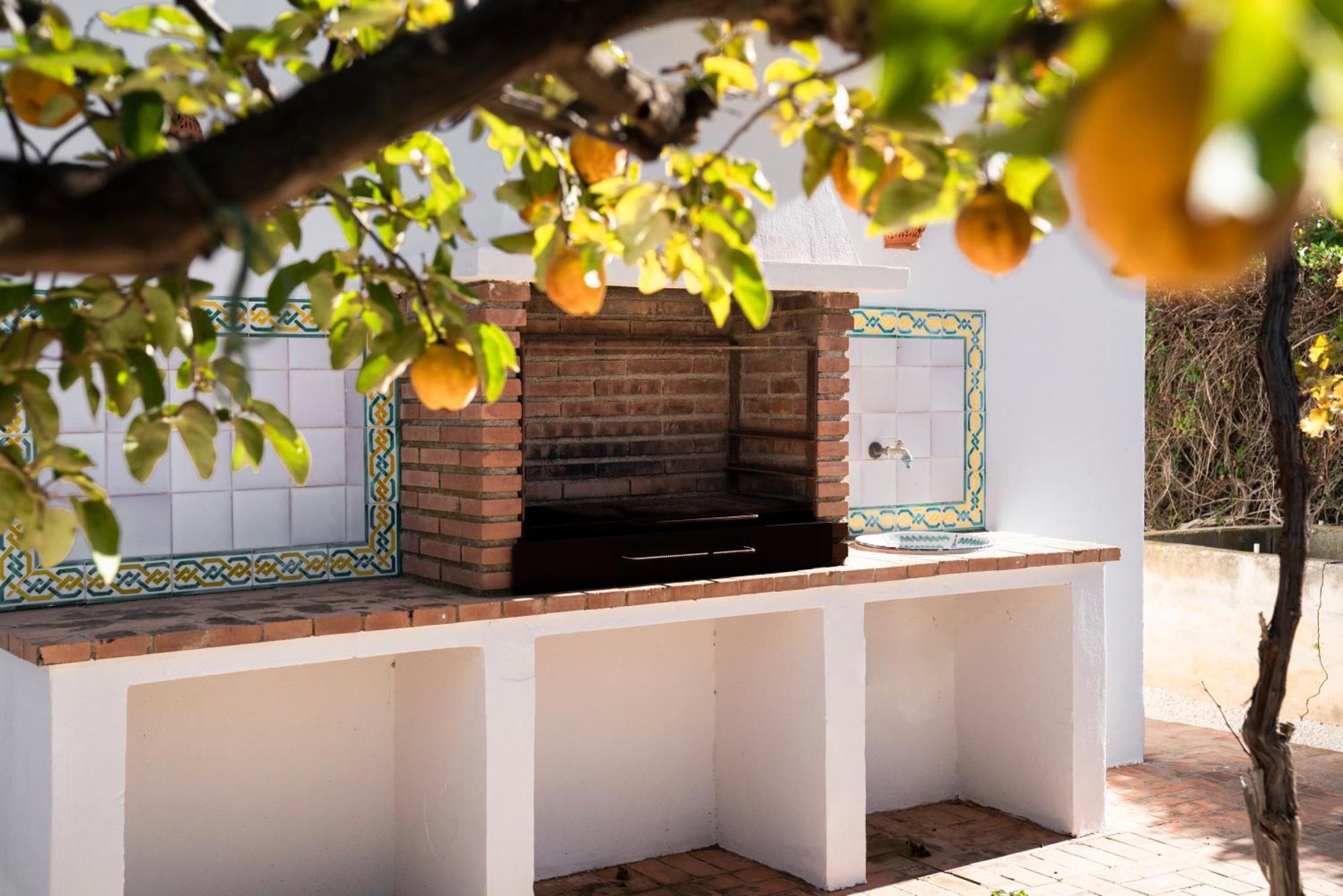 Buenos Dias Con Piscina, Barbaco Y Chimenea