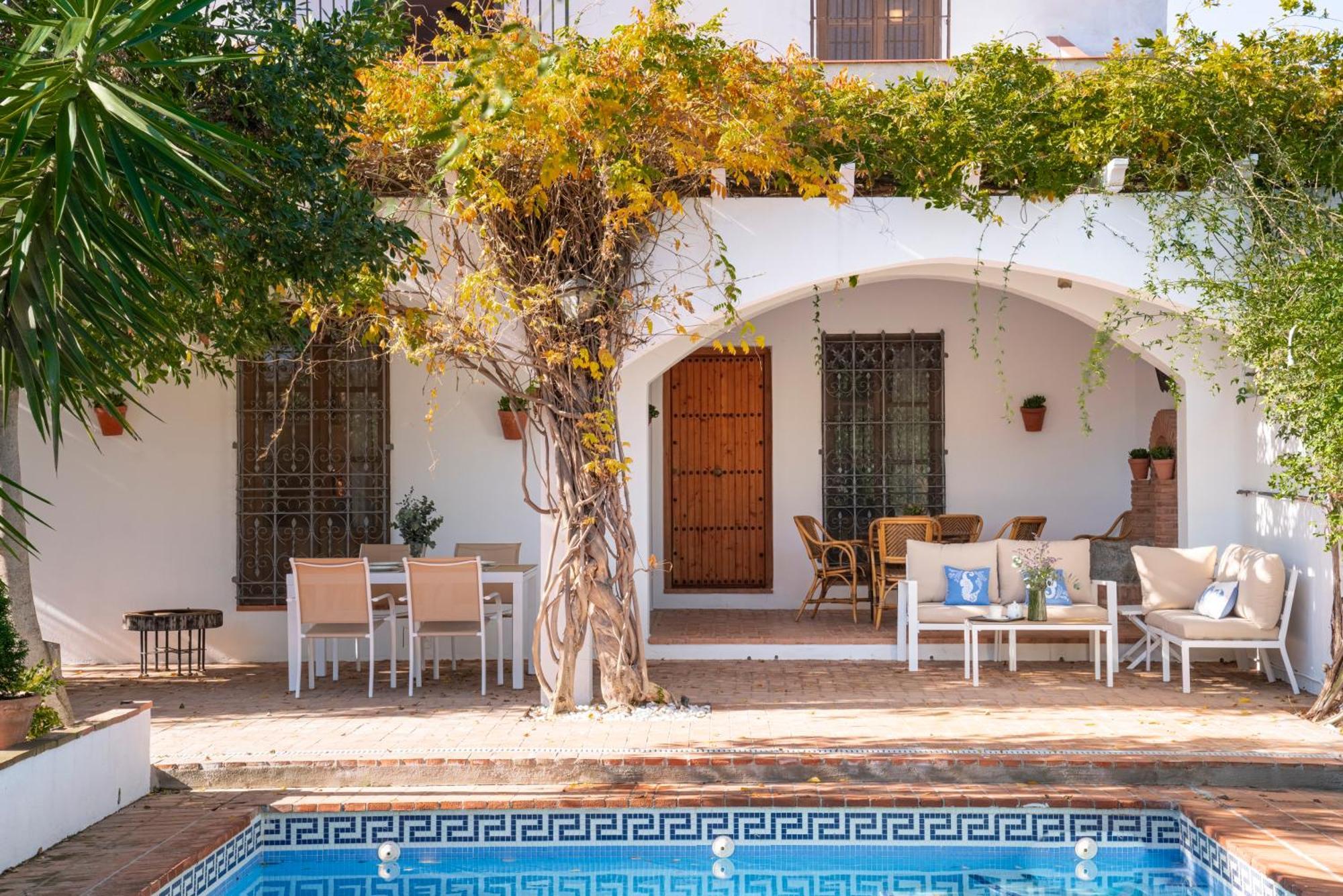 Villa Buenos Dias Con Piscina, Barbaco Y Chimenea