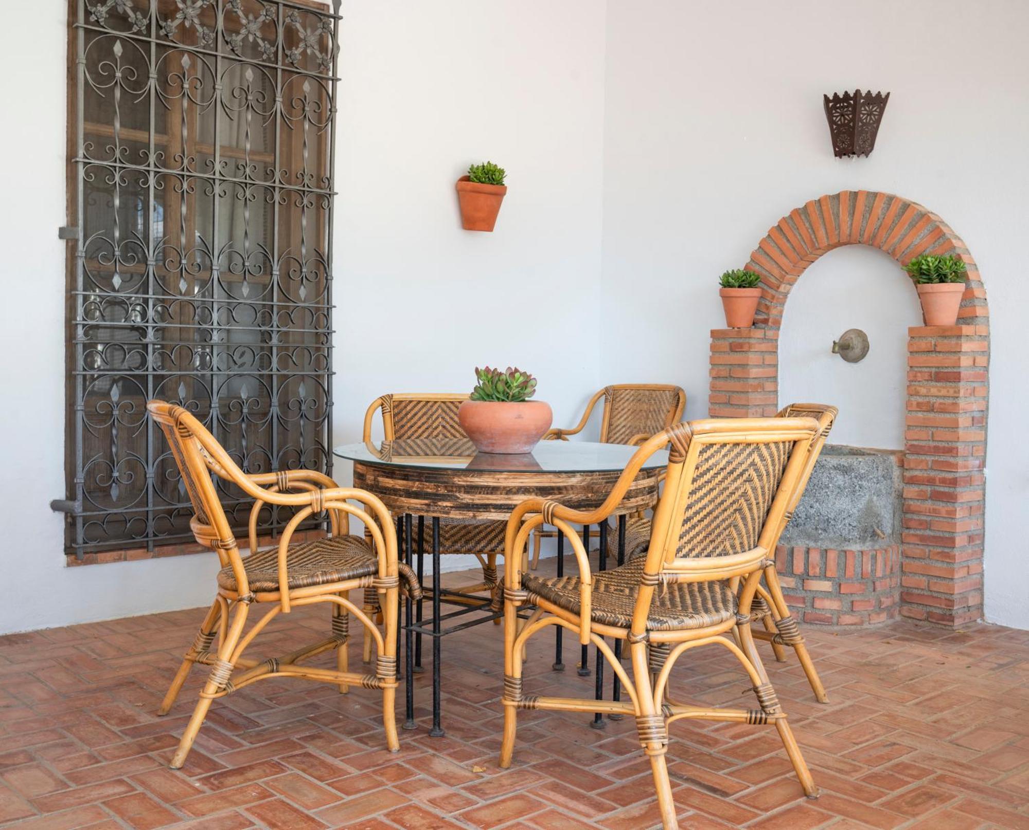 Buenos Dias Con Piscina, Barbaco Y Chimenea * Padul