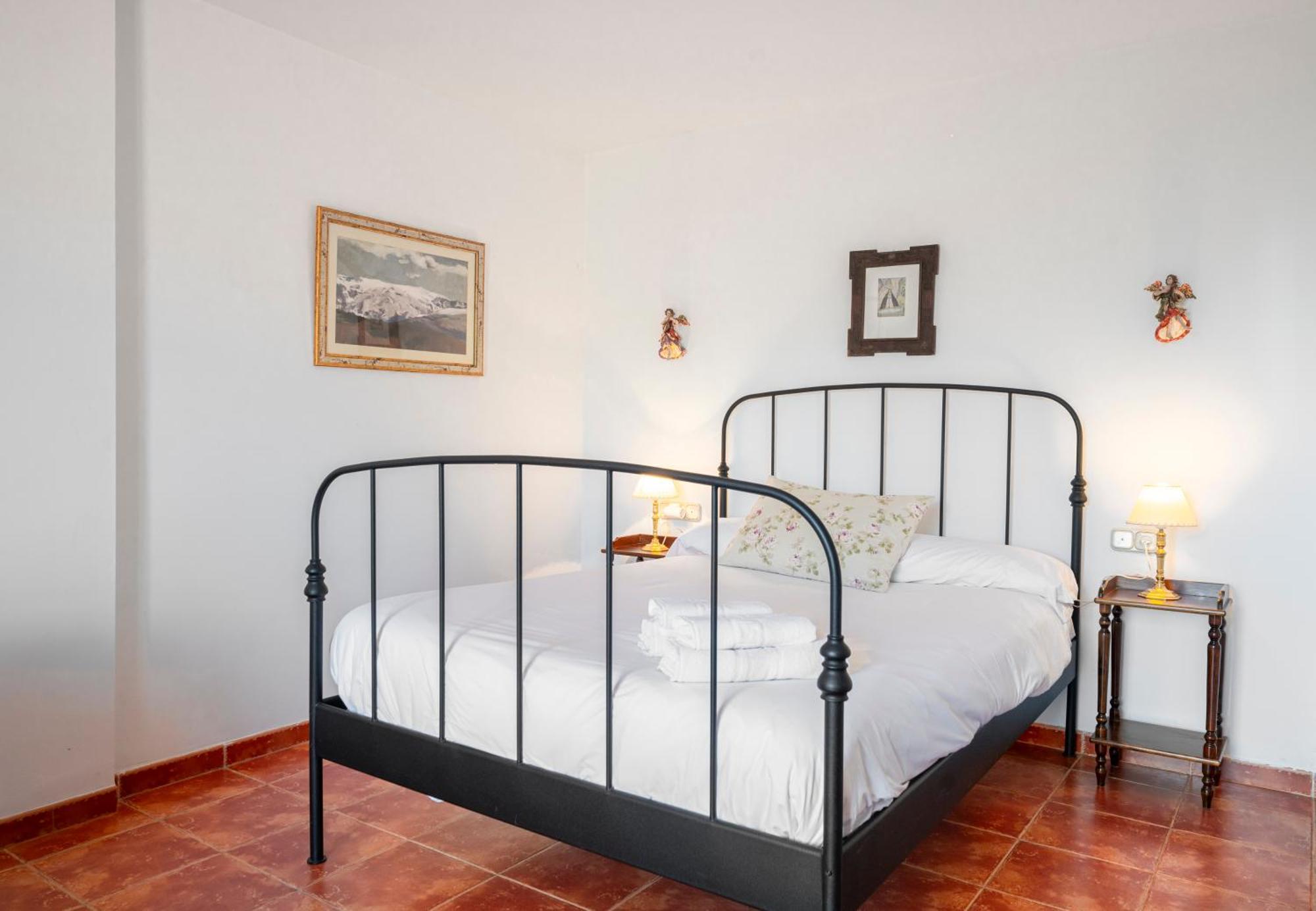 Buenos Dias Con Piscina, Barbaco Y Chimenea Villa